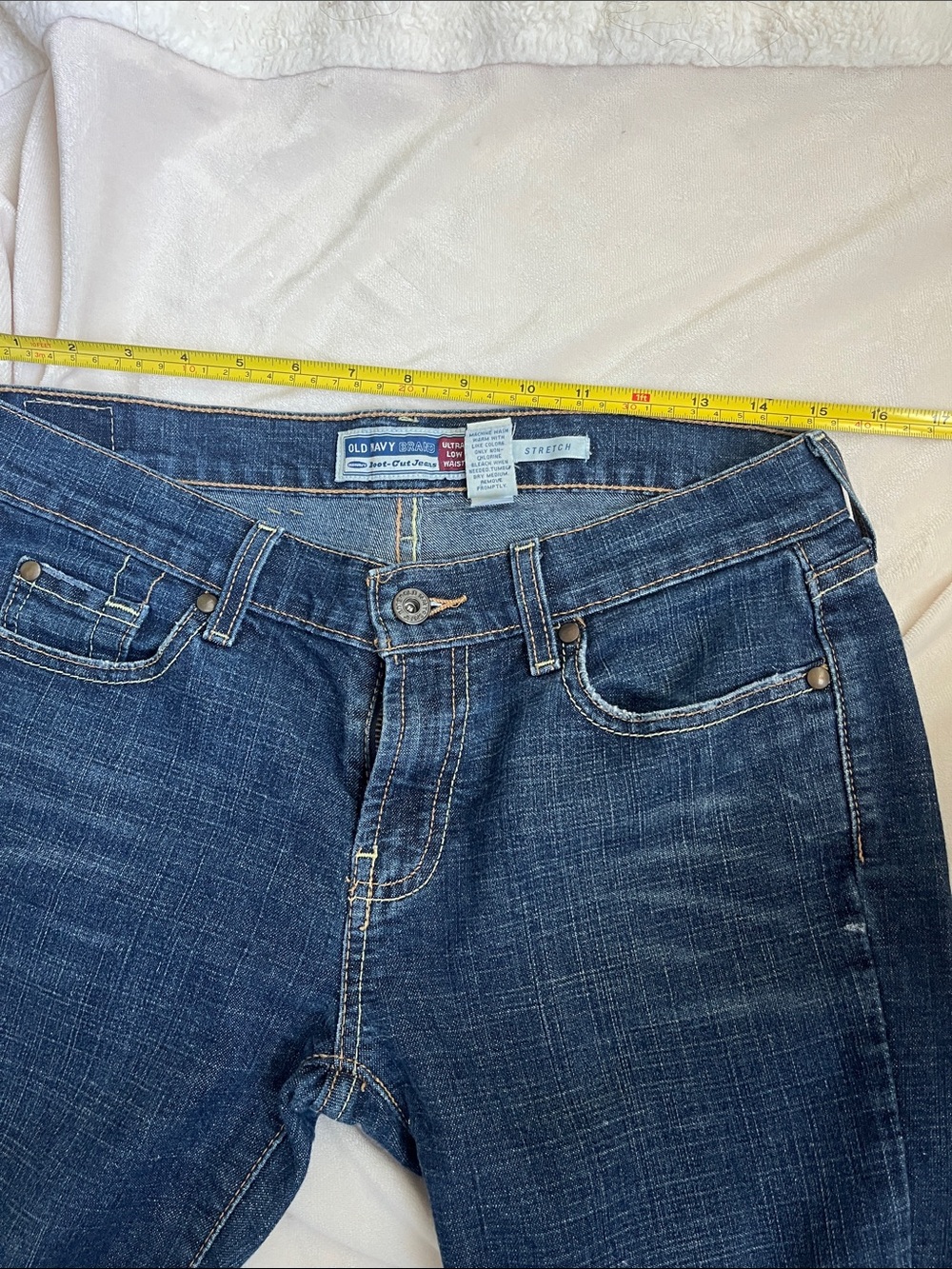 Old navy boot cut jeans ultra low waist - Picture 8 of 8